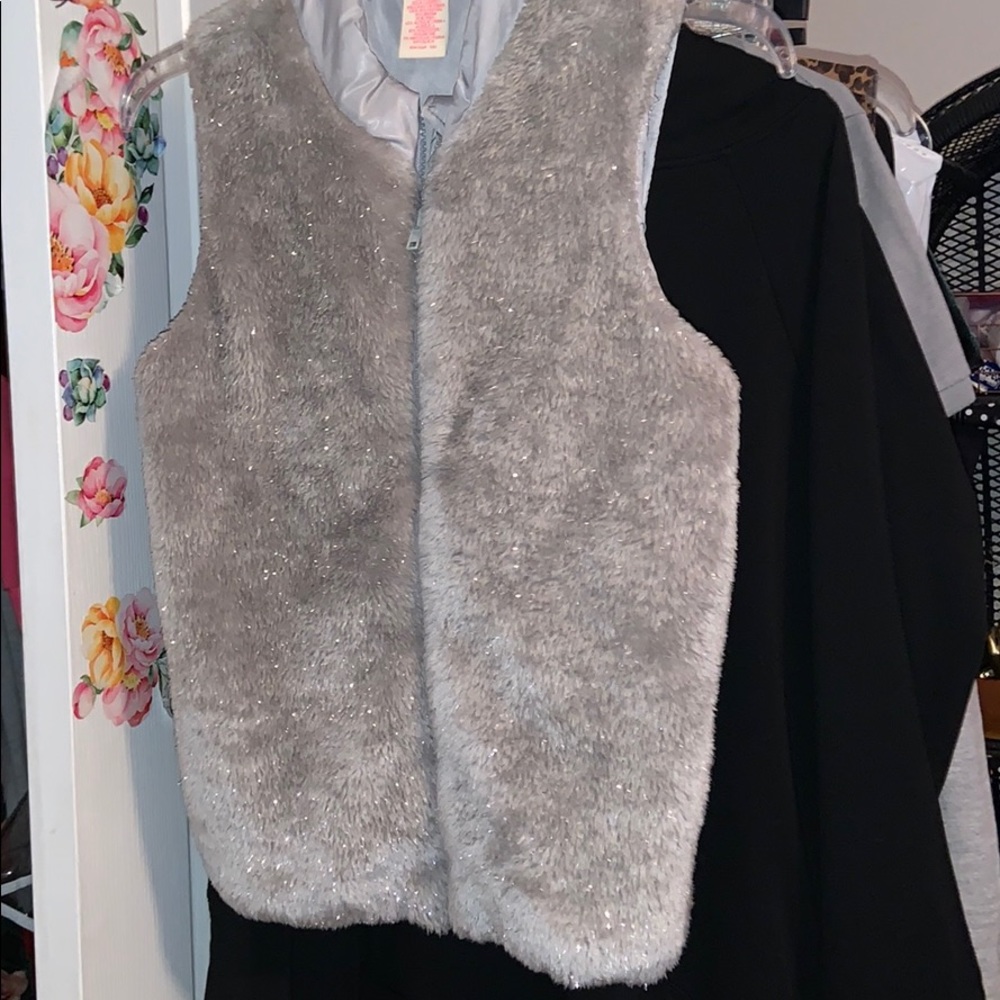 GIRLS Faded Glory fur vest